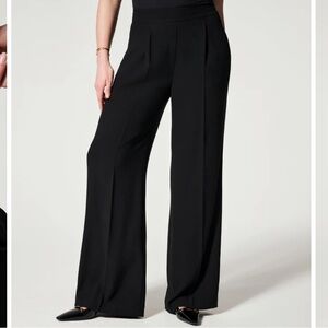 SPANX Carefree Crepe Pleated Trouser. New w/ tags. Black. Size medium.